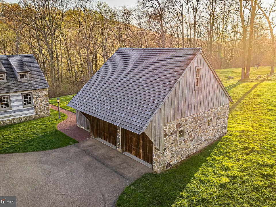 39 Brownstone Ln, Elverson, PA 19520 Zillow