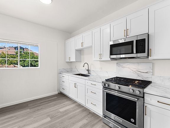 3rd image of 3204 Logan Ave