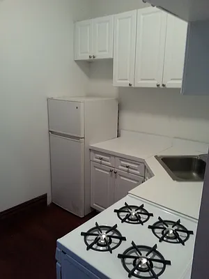 Rented by Allen Harris, LREB | media 19