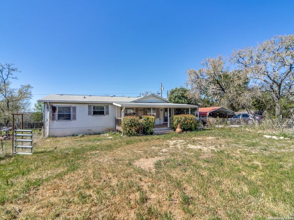 133 Blue Jay Circle, Pipe Creek, TX 78063