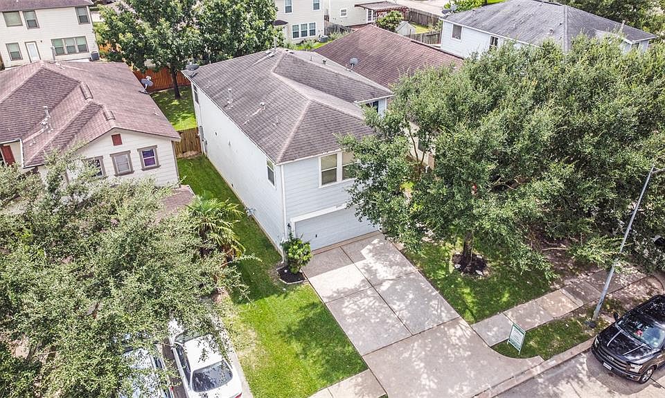 Welcome home to 20743 Cypress Post Dr