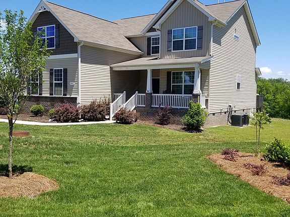 2nd image of 411 Ironwood Dr