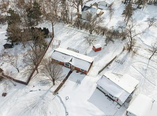 890 Maple Dr, Osceola, WI 54020