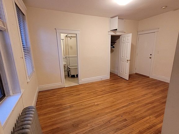 4th image of 60 Queensberry St APT 2