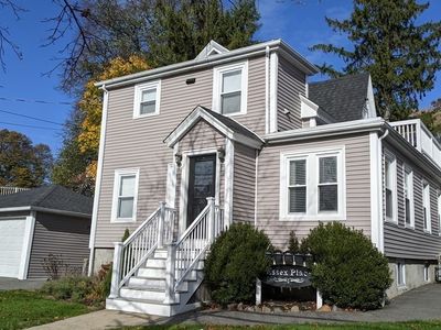 50 Essex St #1, Swampscott, MA, 01907