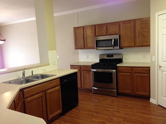 3rd image of 4254 Canyon Glen Cir