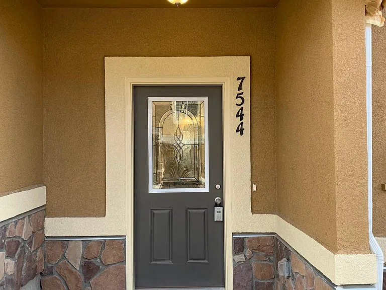 7568 Red Fir Point — Photo 2