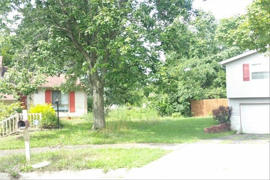 2nd image of 6653 Wembley Ct