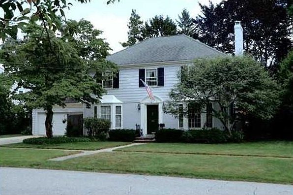 1st image of 99 Catlin Ave