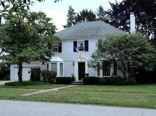 99 Catlin Ave, Rumford, RI 02916