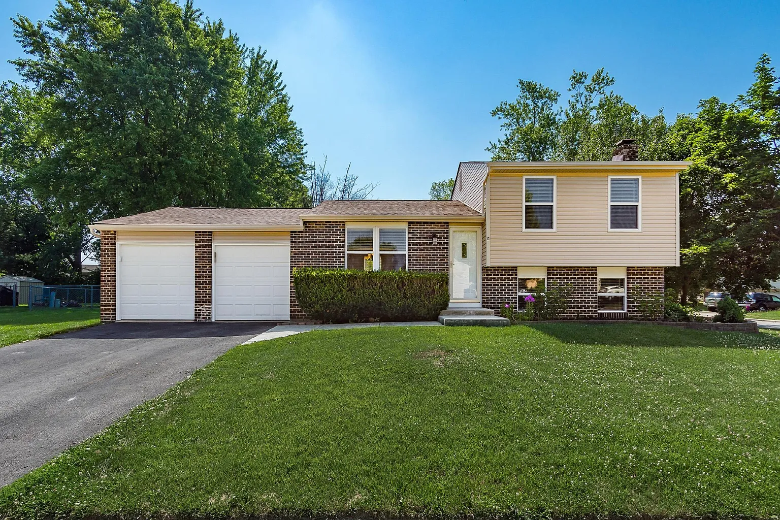 634 Dukewell Pl photo 1