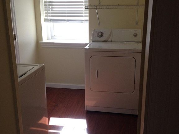 5th image of 304 Gay St #1