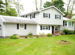 28 Clearview Rd, East Brunswick, NJ 08816