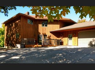 26415 Hermitage Rd, Cold Spring, MN 56320