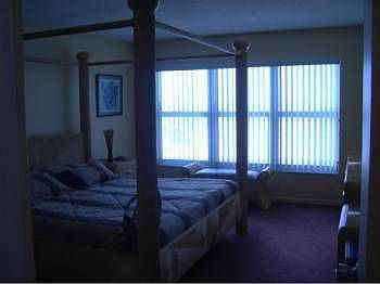 5th image of 3900 Galt Ocean Dr APT 2216