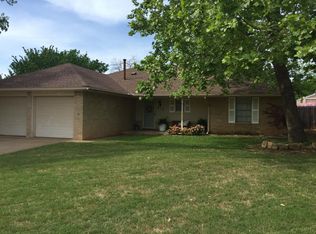 617 Banner Ave, Edmond, OK 73013