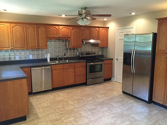2nd image of 208 Peach Orchard Dr