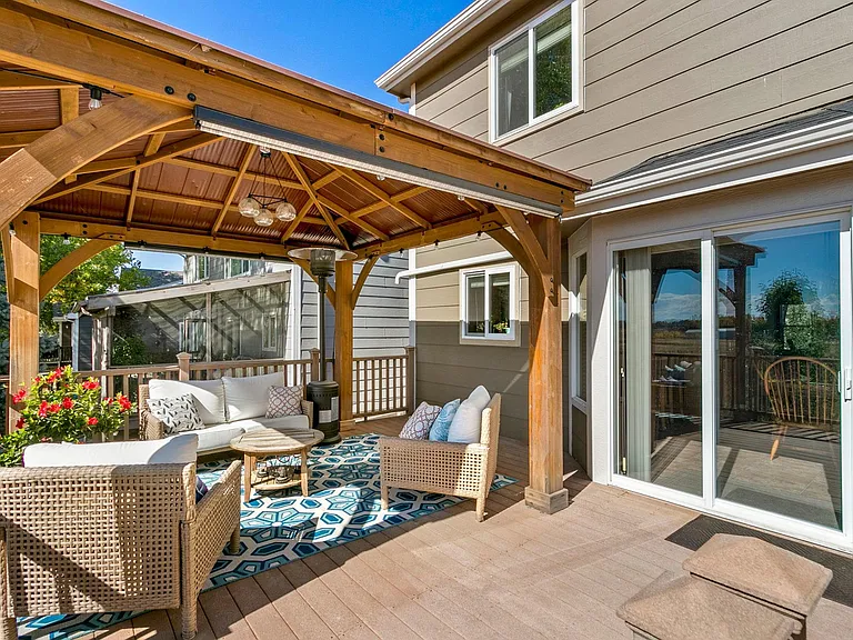 1933 Falcon Ridge Dr — Photo 4