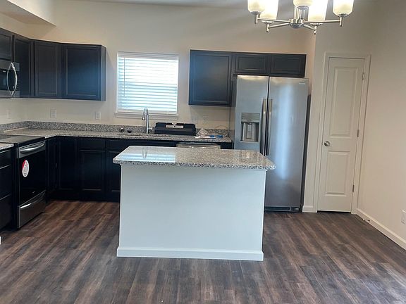 2nd image of 178 Folkston Way