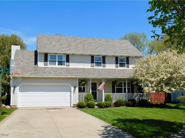 899 Quincy Ct, Medina, OH 44256