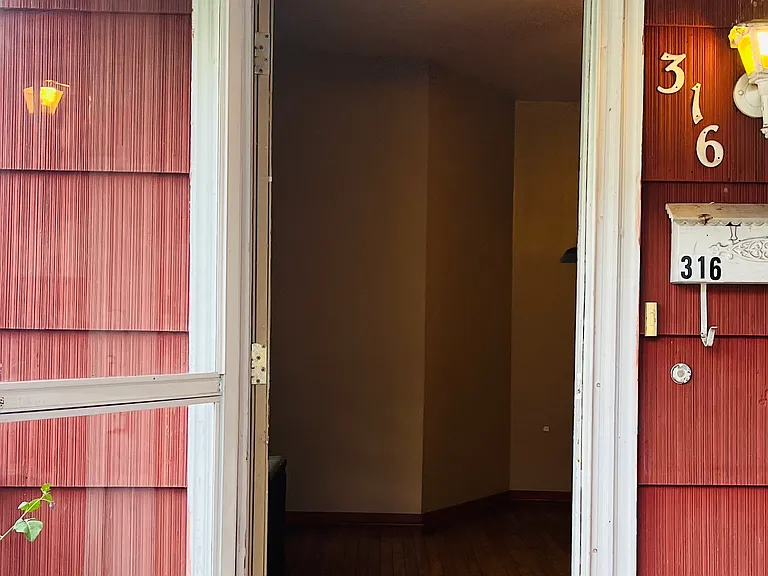 316 Knarr St #1 — Photo 1