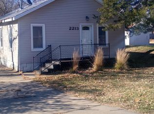 2213 SW Gage Blvd, Topeka, KS 66614