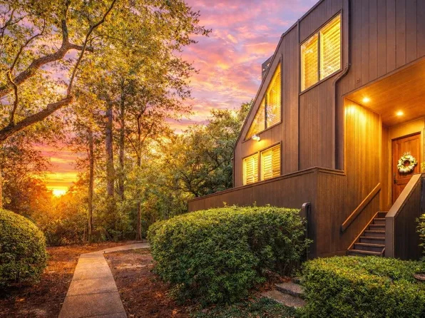 246 Litchfield Ln, Houston, TX 77024