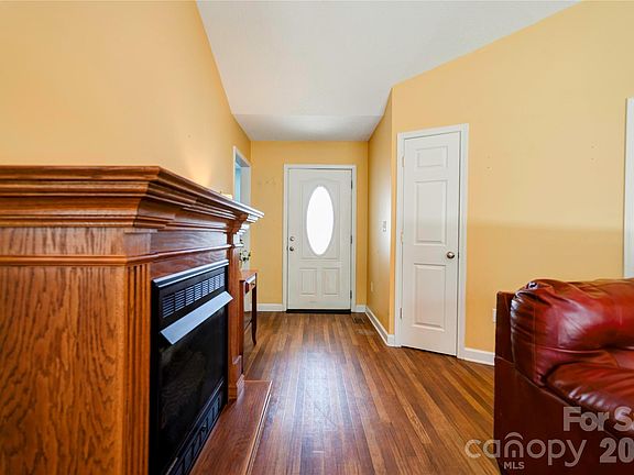 2nd image of 127 Albertville Ln