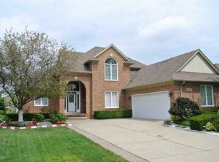 15363 Dorothy Dr, Macomb, MI 48042