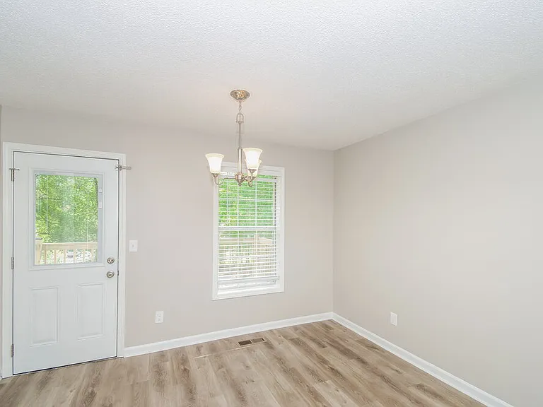 116 Brentwood Ct — Photo 7