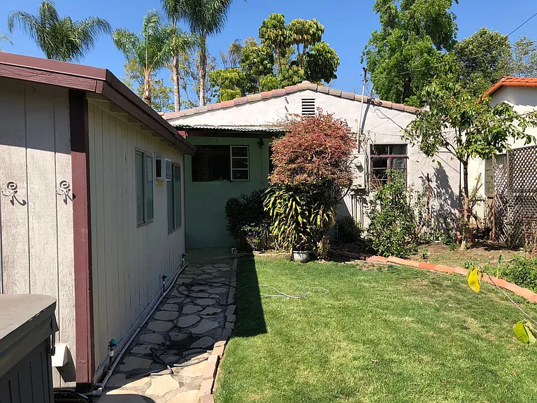 360 Adams Ave — Photo 38