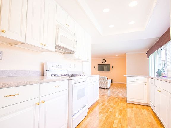 5th image of 1430 Scollon Ct