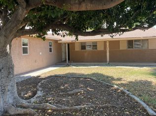 8570 Via Norte Dr, Riverside, CA 92503