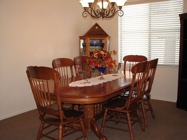 2nd image of 426 Hayes Ct