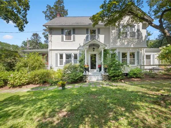 59 Crest Road, Chappaqua, NY 10514