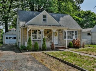 141 E 54th St, Elmwood Park, NJ 07407