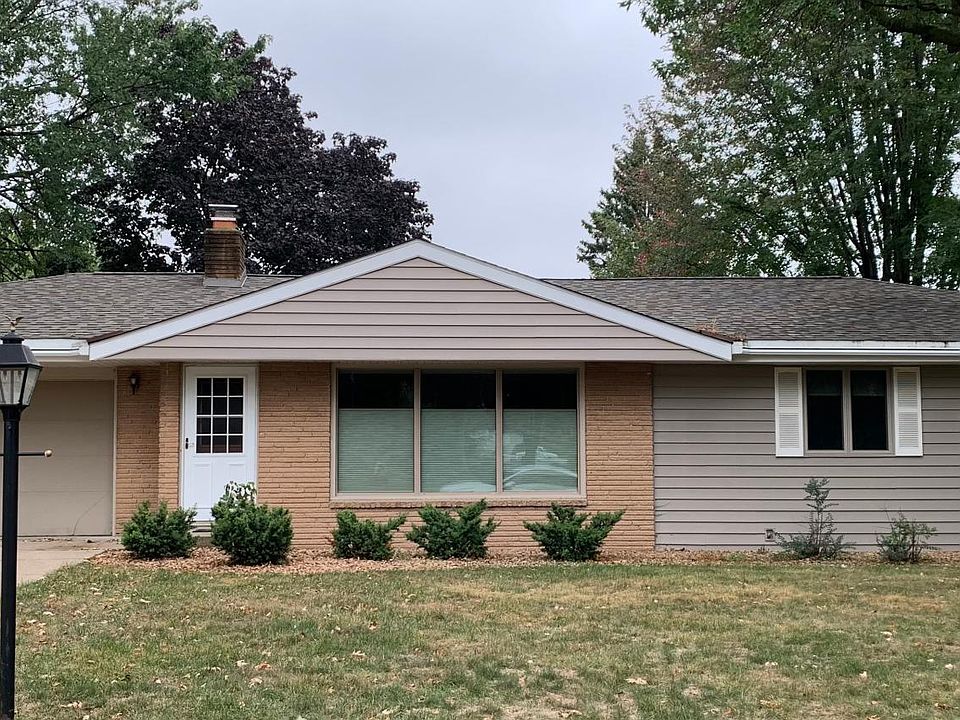 1st image of 109 Arbor Ln