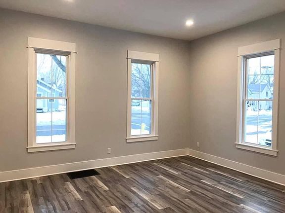 5th image of 1203 Fulton Ave #1