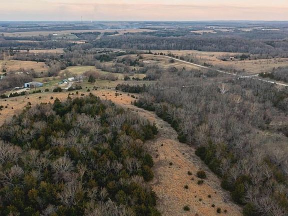 4th image of 15017 Botkin Rd