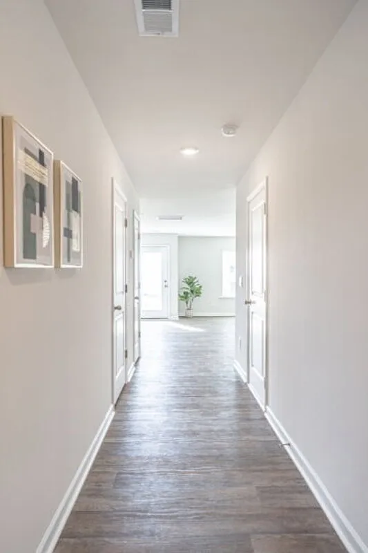 3 bed, 2.5 bath, 1418 sqft, $1,900 — Photo 3