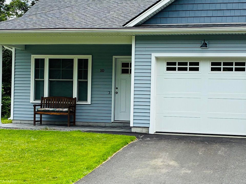 1st image of 10 Conifer Drive #0