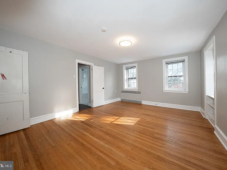625 Chelten Hills Dr — Photo 38