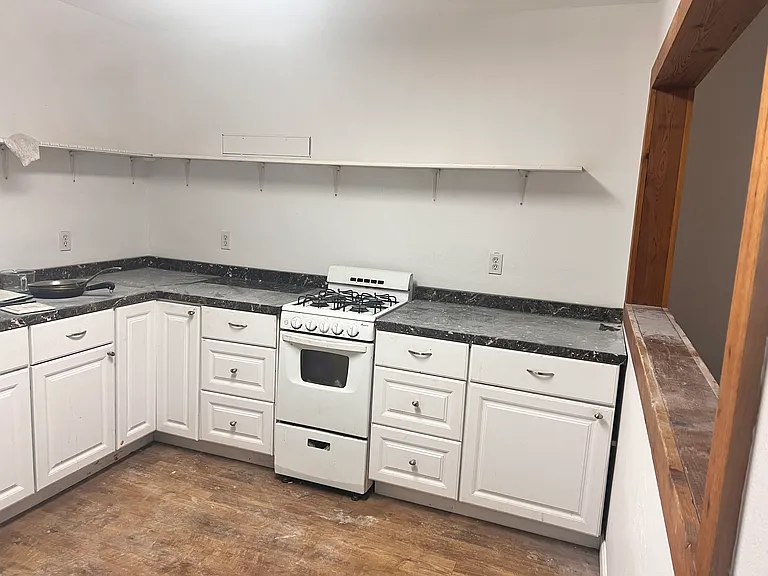 407 E 1st Ave #3 — Photo 3