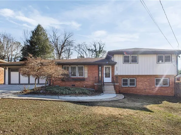 3823 Danbury Ln, Decatur, GA 30032