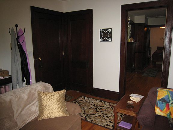 4th image of 1978 Ashland Ave #B1