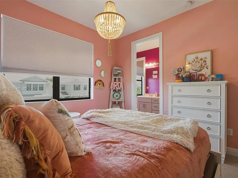 8815 NW 37th Dr — Photo 20