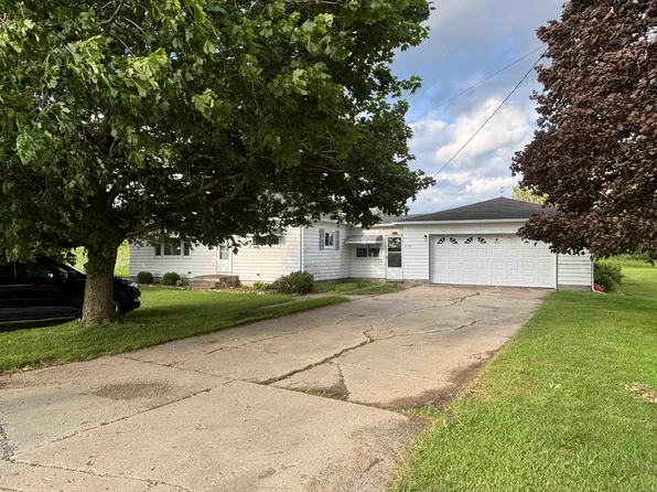 3320 Range Line Rd, Deckerville, MI 48427