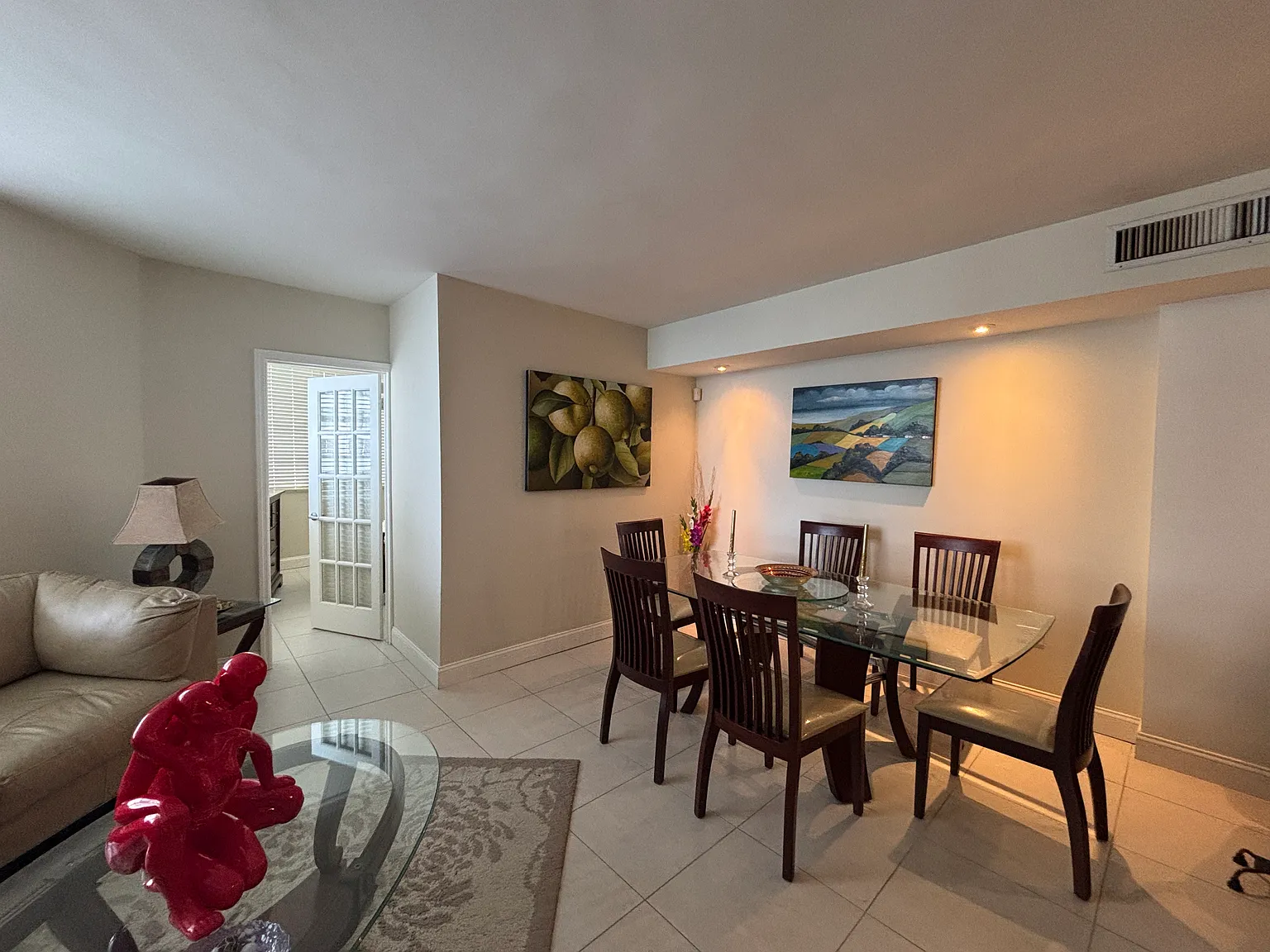 2 bed, 990 sqft, $3,500 — Photo 2