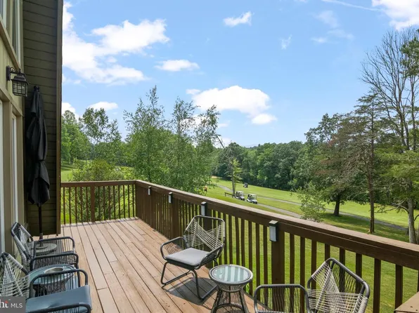 1667 Fairway Dr, Basye, VA 22810