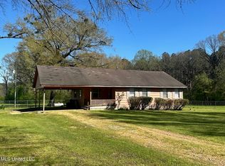 1147 Vfw Rd, Lake, MS 39092